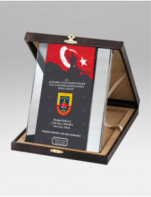 KUTULU PLAKET C11