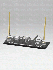 KRİSTAL MASA İSİMLİĞİ MST009