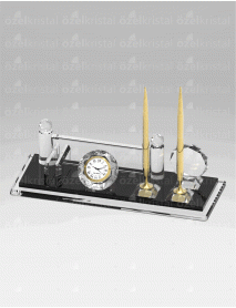 KRİSTAL MASA İSİMLİĞİ MST050