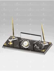 KRİSTAL MASA İSİMLİĞİ MST065