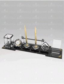 KRİSTAL MASA İSİMLİĞİ MST069