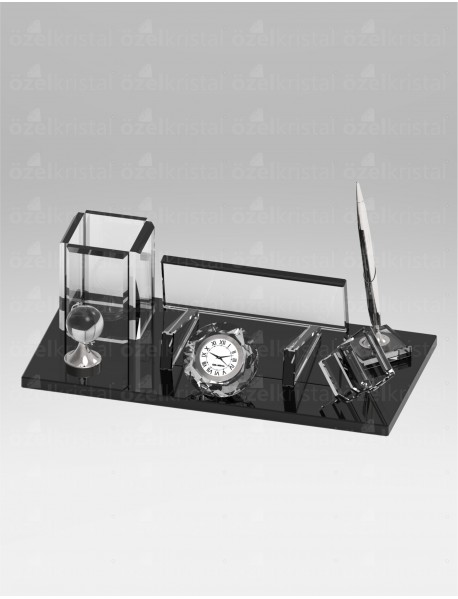 KRİSTAL MASA İSİMLİĞİ MST001